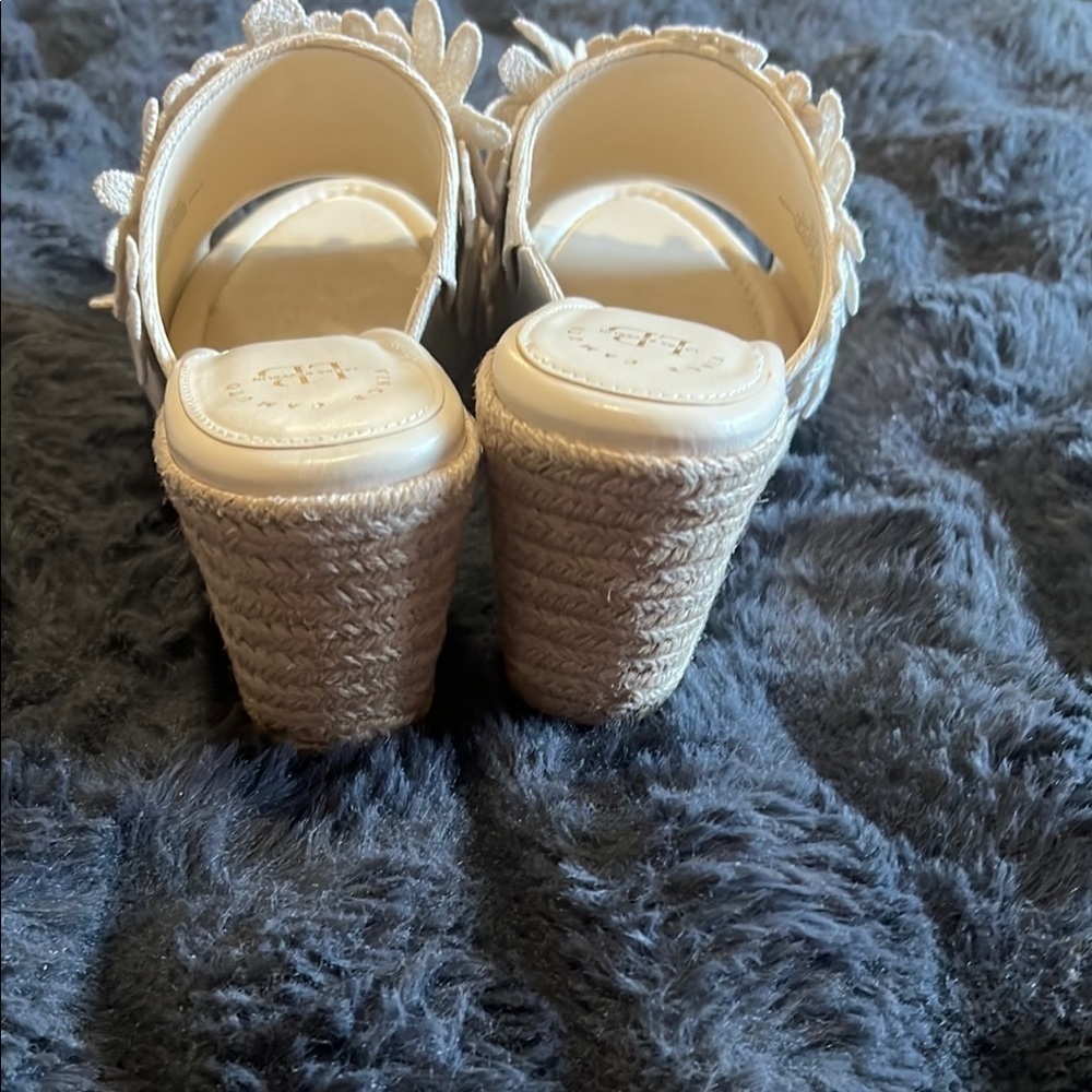 Vince Camuto x Laura Beverlin Daisy Wedge Mule Cream 9 - Picture 6 of 6